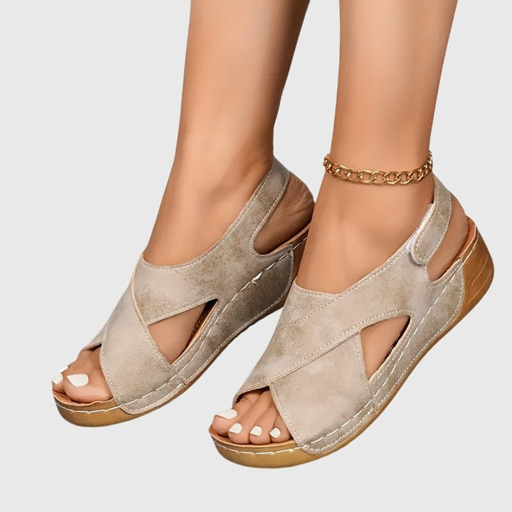 Signe Sandaler